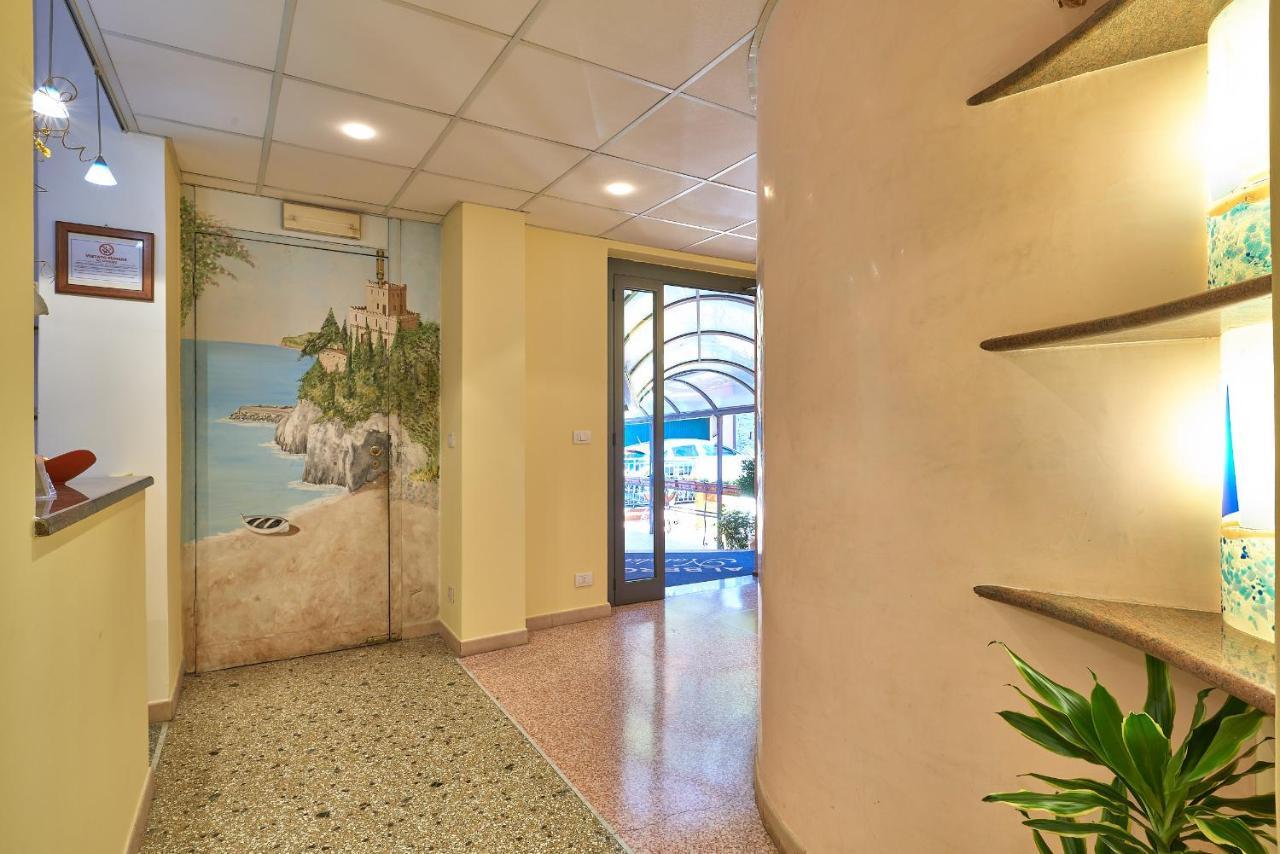 Natalina Hotel